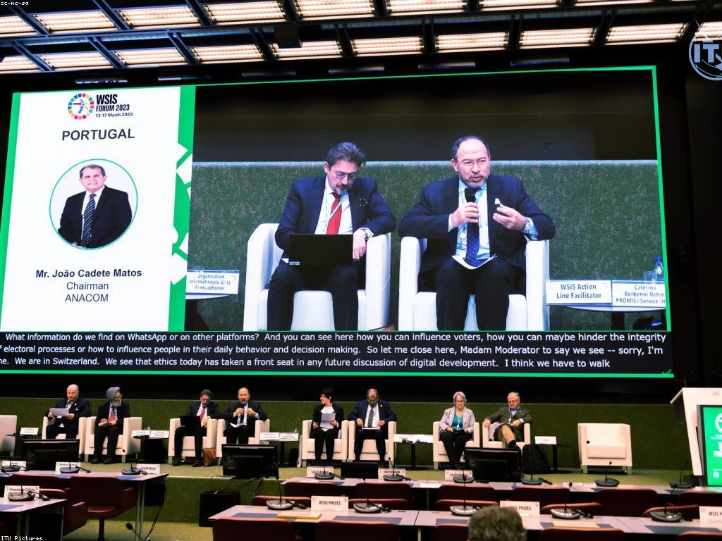 អ្វីទៅជាកម្រិតបន្ថែម?